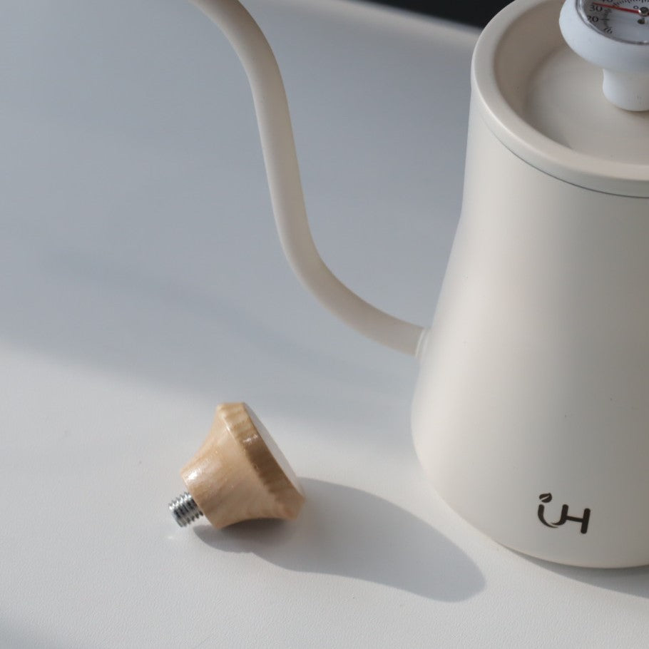 iHYGGE 手沖咖啡禮盒套裝-手沖咖啡壺桃木柄 460ml 配溫度計 磨沙白 / 啞墨黑